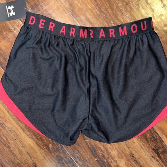 Women’s UA Play up shorts 3.0 - Picture 4 of 7